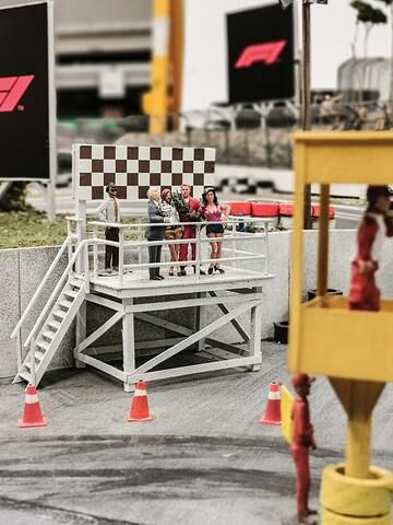Auch das Ambiente auf dem Siegerpodest wurde stilecht in Szene gesetzt
