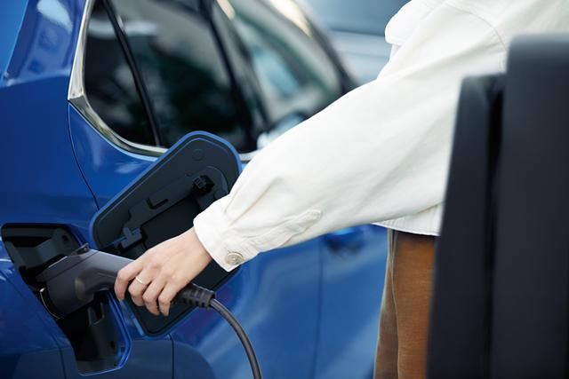 Zum Einsatz kommt im kompakten Crossover UX ein 150 kW/204 PS starker Elektromotor