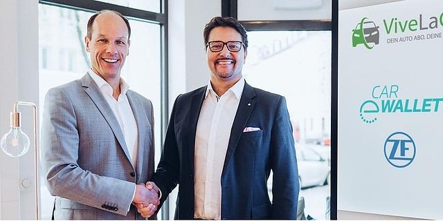 Mathias R. Albert CEO ViveLaCar und Thorsten Weber CEO ZF Car-eWallet