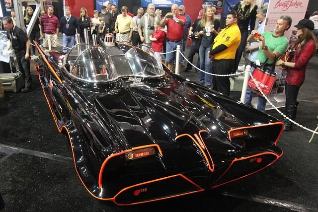 Das erste Film-Batmobil basierte auf einem Lincoln Futura. 2013 wurde das Original-Filmfahrzeug der Batman-Serie aus den 1960er-Jahren für 4,2 Millionen Dollar versteigert