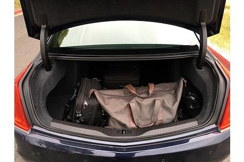 Cadillac CT6 3.6 AWD - der Laderaum fasst gerade einmal 433 Liter