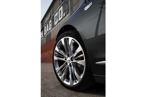 Cadillac CT6 3.6 AWD - rollt auf Wunsch auf 20-Zöllern