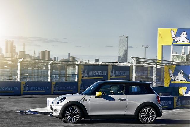 Die Reichweite des Mini Cooper SE beträgt 270 Kilometer