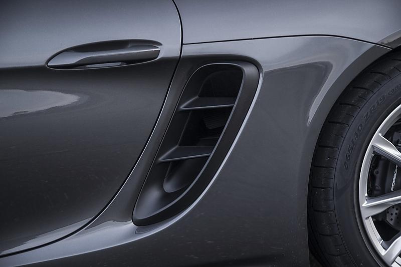 Porsche 718 Boxster - hier atmet der Vierzylinder ein