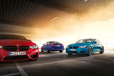 BMW M4 Heritage Edition - Farbiger Abschluss