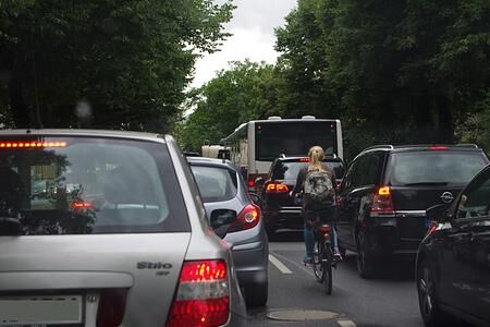Umfrage: Bereitschaft zur Mobilitätswende - Knapp die Hälfte würde aufs Auto verzichten