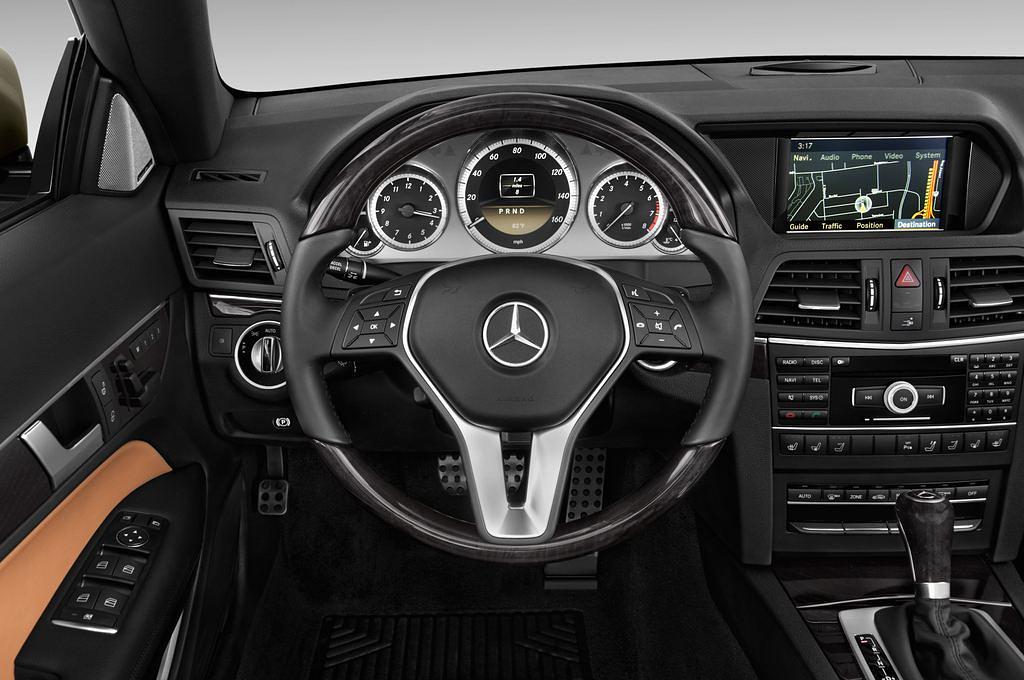Mercedes E-Class (Baujahr 2012) Avantgarde 2 Türen Lenkrad