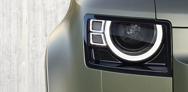 Land Rover Defender 2020