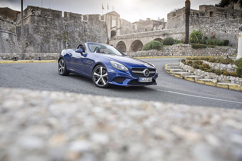 Mercedes SLC 300 - leistet 180 kW / 245 PS