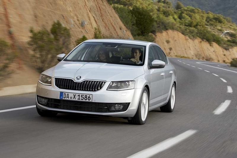 Die Einstiegsvariante bildet der 1,2 Liter große TSI-Benzinmotor.
