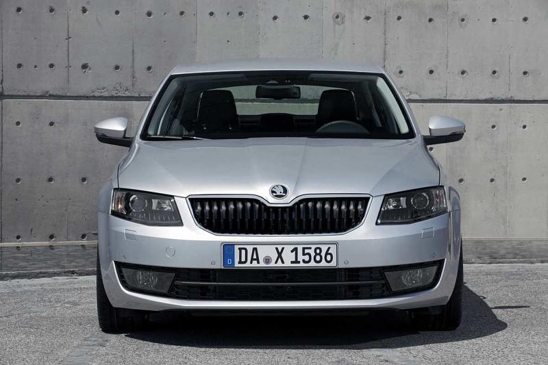 Das Leergewicht des 1.6 TDI beträgt 1,3 Tonnen.