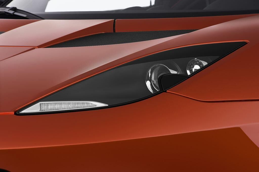 Lotus Evora (Baujahr 2011) S 2 Türen Scheinwerfer