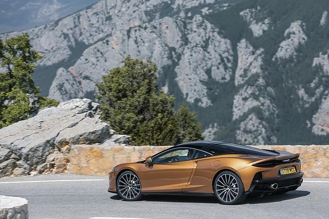 In den Kurven macht der McLaren GT besonders viel Spaß