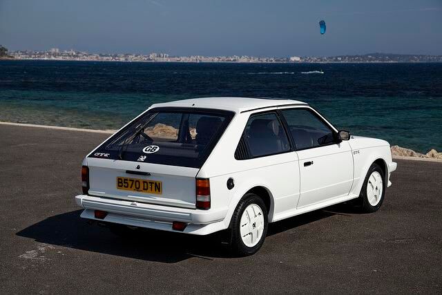 In England hieß der Kadett D Vauxhall Astra