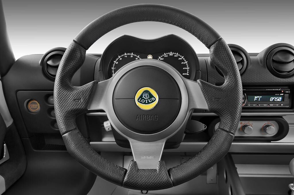 Lotus Exige (Baujahr 2010) S 2 Türen Lenkrad