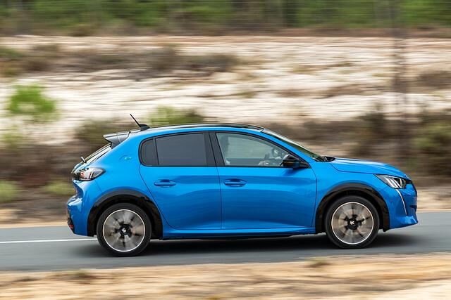 Rund 17 kW/h verbraucht der 208e pro 100 Kilometer