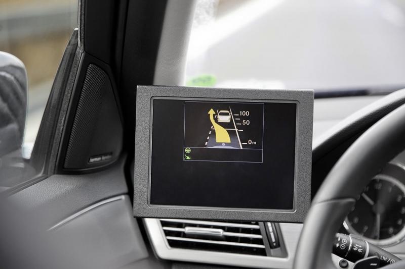 Mercedes Autobahnpilot