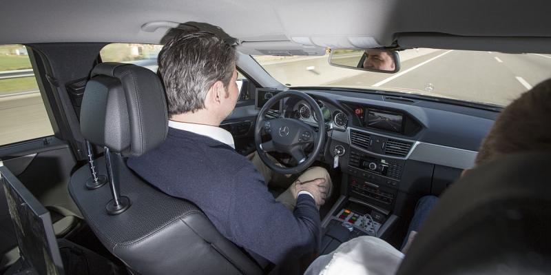 Mercedes Autobahnpilot