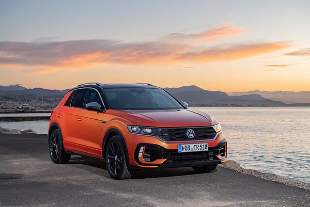 Das 4,23 Meter lange Crossover-SUV kostet in der R-Variante ab knapp 44.000 Euro