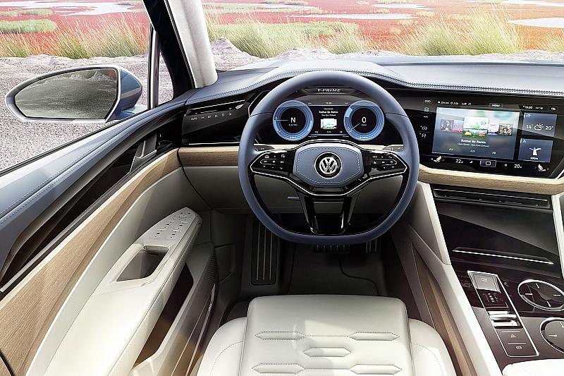 Das Cockpit des VW T-Prime Concept GTE.