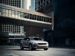 Polestar 2 - Goldiges Performance-Paket