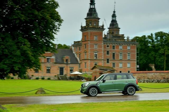 Der Countryman wird klassisch in den Varianten One, Cooper, Cooper S und seit 2012 auch als John Cooper Works (JCW) angeboten