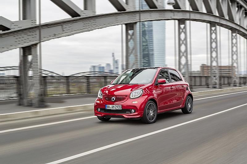 Die Smart Brabus-Versionen feiern in Peking ihre Weltpremieren.