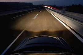 Checkliste zum Fahren im Alter - Wann man die Hände vom Steuer lassen sollte