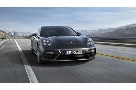 Porsche Panorama - Sportler im Maßanzug