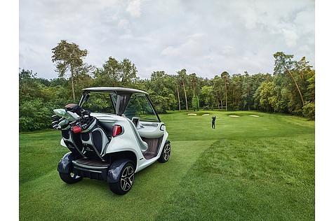 Mercedes Golf Cart by Garia - exklusiver kann man auf dem Golfkurs nicht unterwegs sein