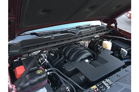 Chevrolet Silverado 5.3 V8 4WD - der 5,3 Liter große V8-Sauger leistet 261 kW / 355 PS