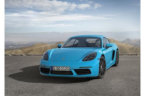Unter der Haube arbeitet ein Vierzylinder-Benzinmotor.