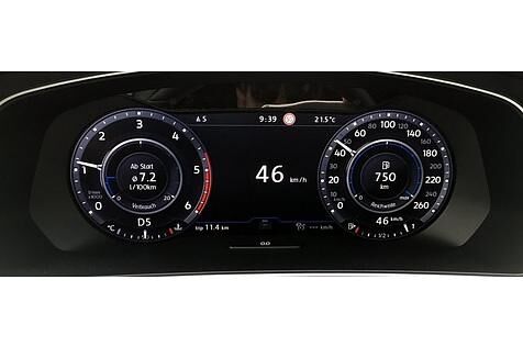 VW Tiguan 2.0 BiTDI 4motion - das animierte Cockpit des