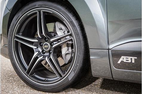 Abt Audi QS7 - passt zum martialischen Auftritt