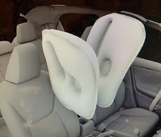 Center-Airbag im Kleinwagen - Der Yaris hat zwei mehr