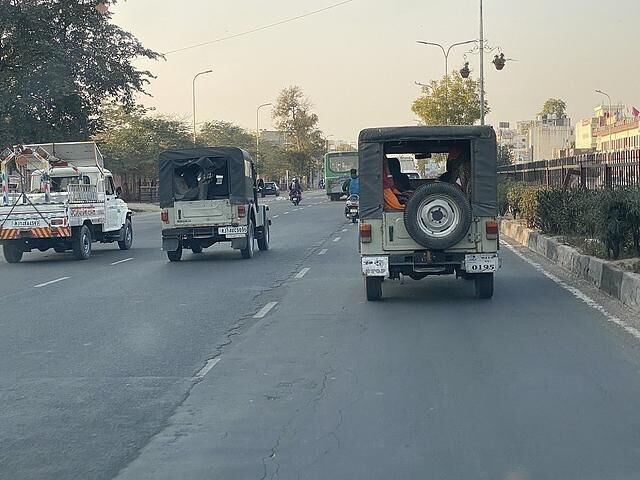 Mahindra Jeep als Taxi