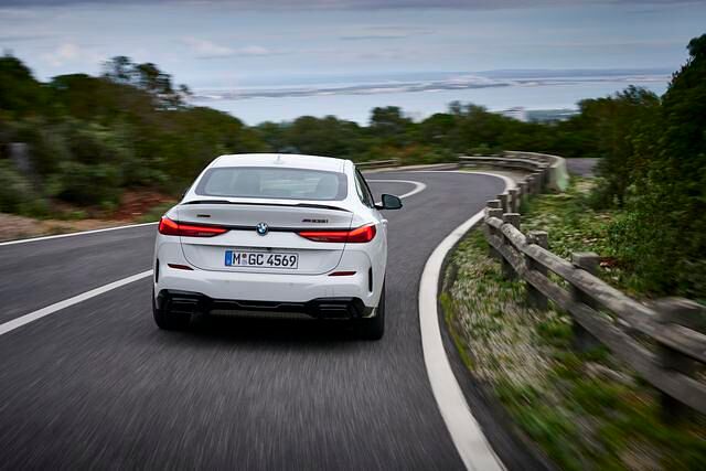 Etwaigen Traktionsproblemen begegnet BMW beim M235i mit serienmäßigem Allradantrieb per Lamellen-Kupplung