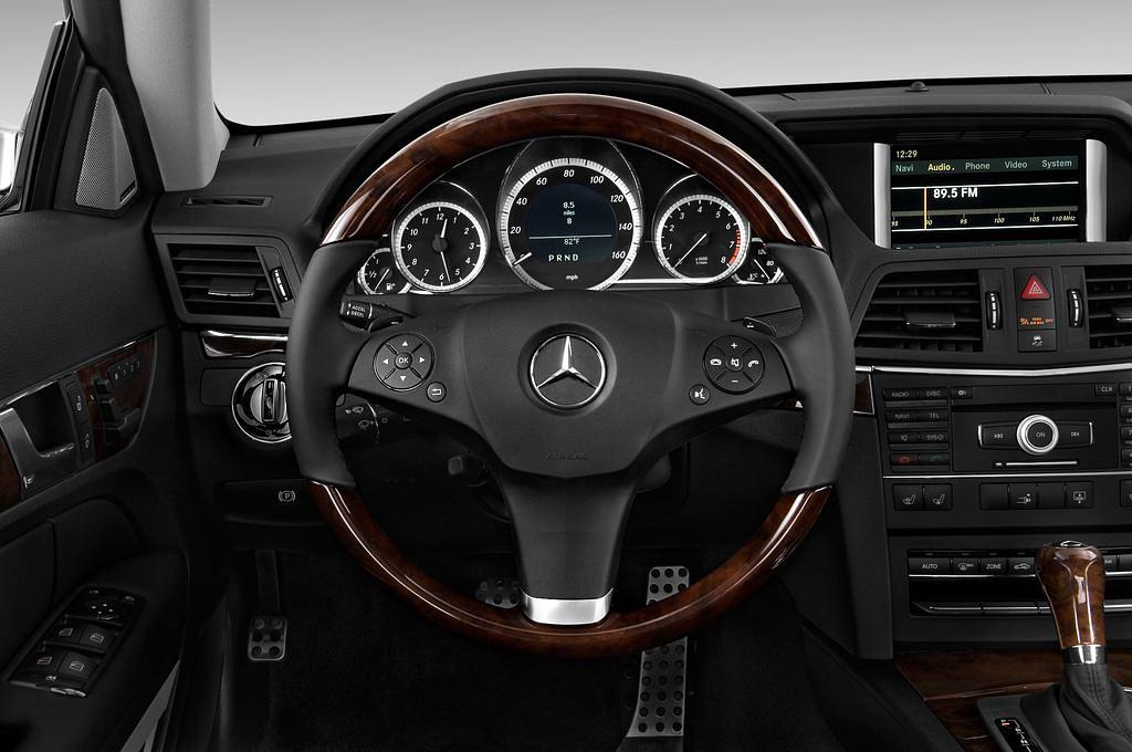 Mercedes E-Class (Baujahr 2010) - 2 Türen Lenkrad