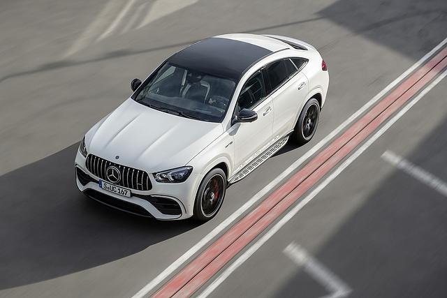 Mercedes- bringt das AMG GLE 63 Coupé mit nach Genf