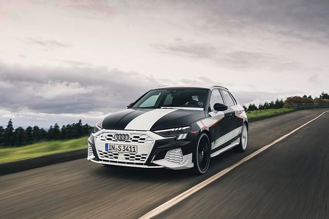Audi lässt in Genf unter anderem vom neuen A3 die Hüllen fallen