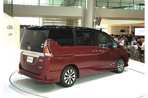 Der Nissan Serena S-Hybrid wird in Europa nicht angeboten