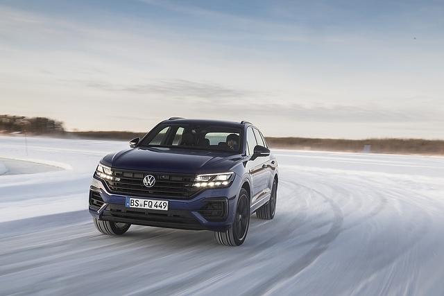 VW Touareg R Hybrid