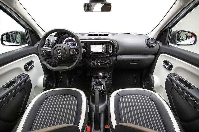 Unspektakuläres typisches Renault Cockpit