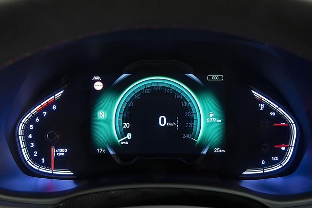 Das zentrale Element im Cockpit ist digital