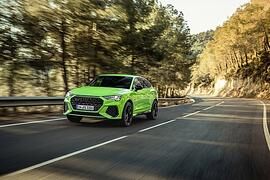 Audi RS Q3 Sportback - Grüne Laterne