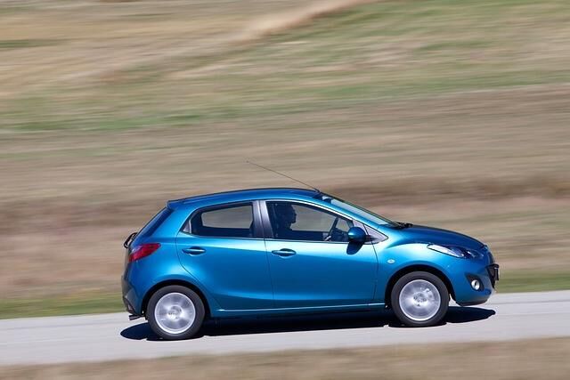 Der fünftürige Mazda2 bietet im Alltag, vor allem den mit Kindern, Vorteile gegenüber dem Dreitürer 