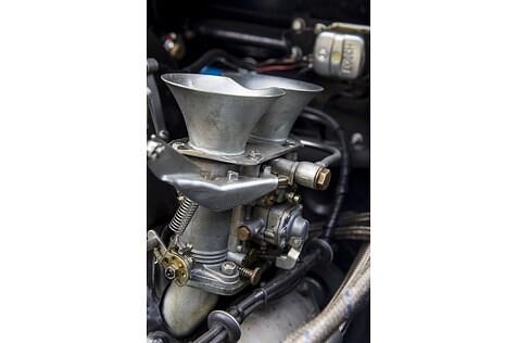 Der Vierzylinder-Boxer-Motor hat 1.6-Liter Hubraum