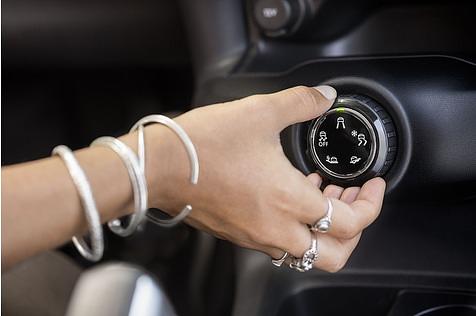 Die Grip-Control-Fahrmodi werden durch einen Drehknopf aktiviert