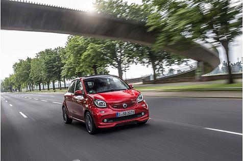 Der Smart Brabus Forfour eignet sich besser für die Langstrecke als die Kurzversion