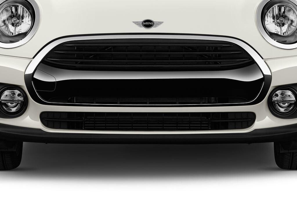 MINI Clubman (Baujahr 2016) Cooper 5 Türen Kühlergrill und Scheinwerfer